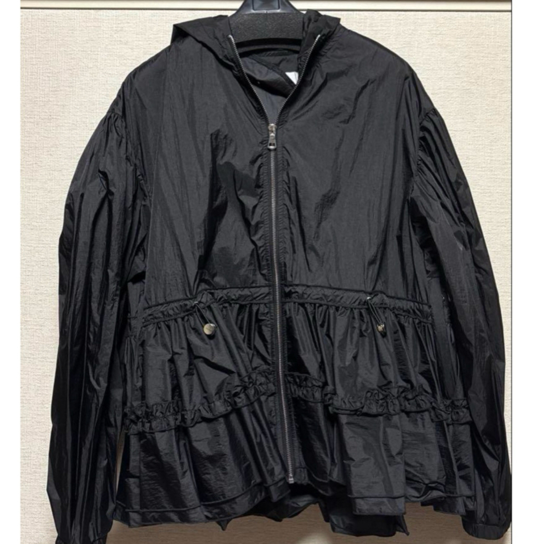 elu. シアーUV パーカー新品未使用 の通販 by ゆきちゃん's shop elu. シアーUV パーカー新品未使用 の通販 by ゆきちゃん's shop