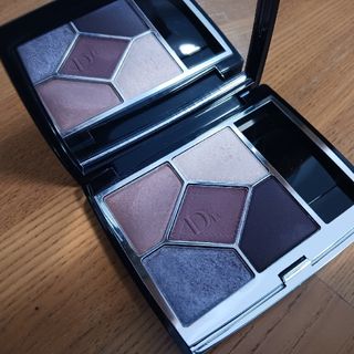 Dior - ディオール サンク クルールクチュール879 ルージュ Dior - ディオール サンク クルールクチュール879 ルージュ