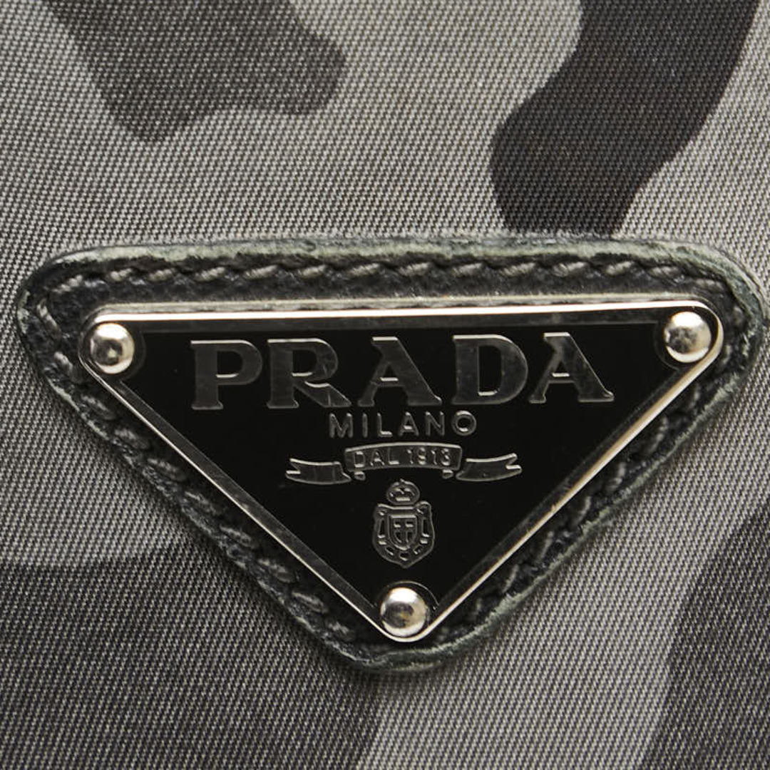 PRADA - プラダ 三角ロゴプレート カモフラージュ 迷彩 リュック PRADA - プラダ 三角ロゴプレート カモフラージュ 迷彩 リュック