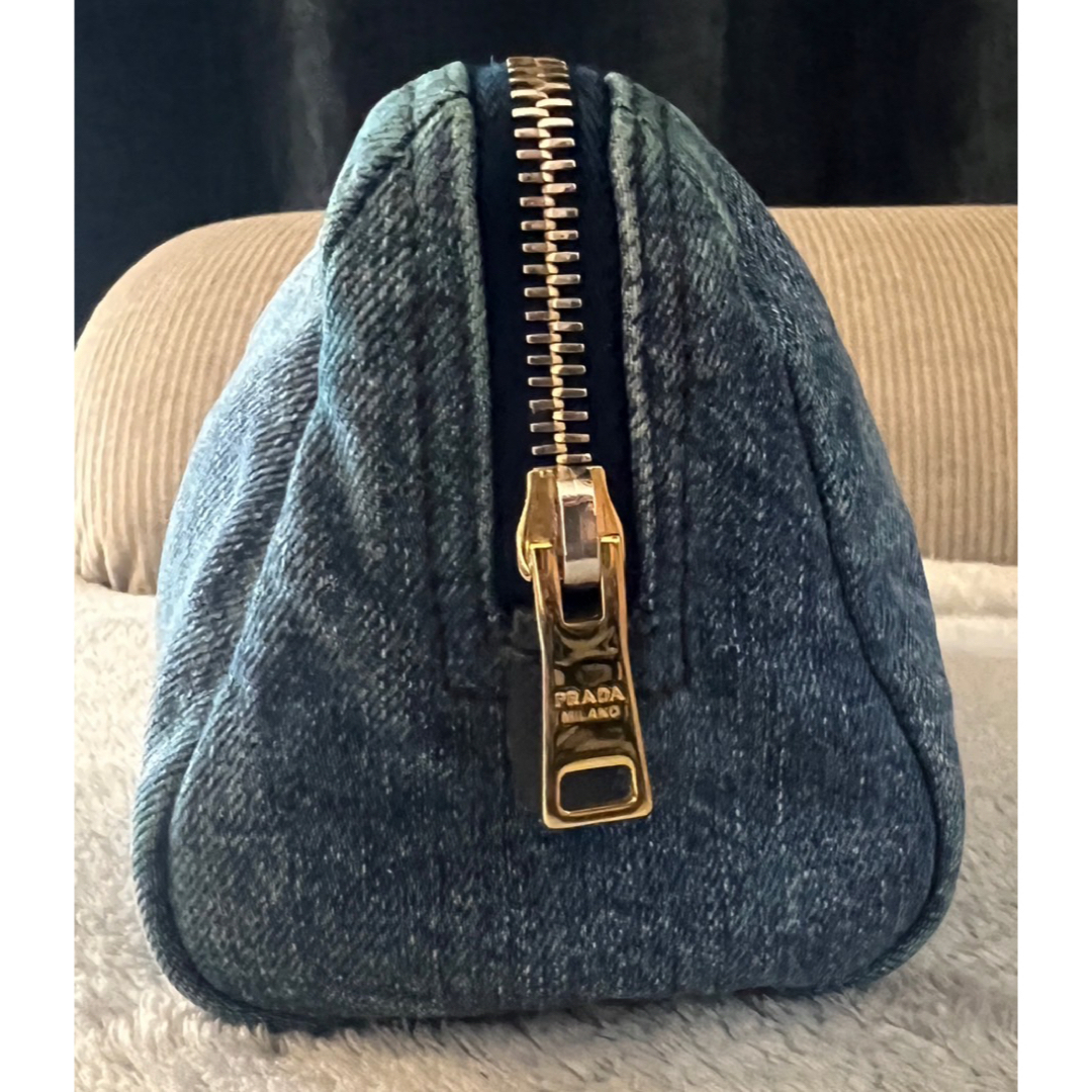 PRADA - PRADA プラダ コスメポーチ デニム ポーチ インディゴ PRADA - PRADA プラダ コスメポーチ デニム ポーチ インディゴ