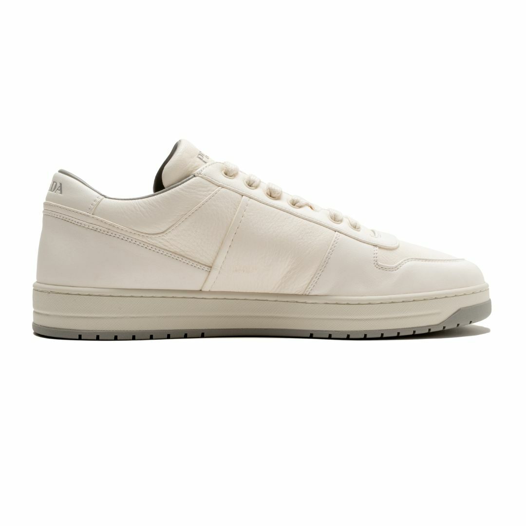 PRADA - 新品 PRADA ダウンタウン ナッパレザー スニーカーの PRADA - 新品 PRADA ダウンタウン ナッパレザー スニーカーの