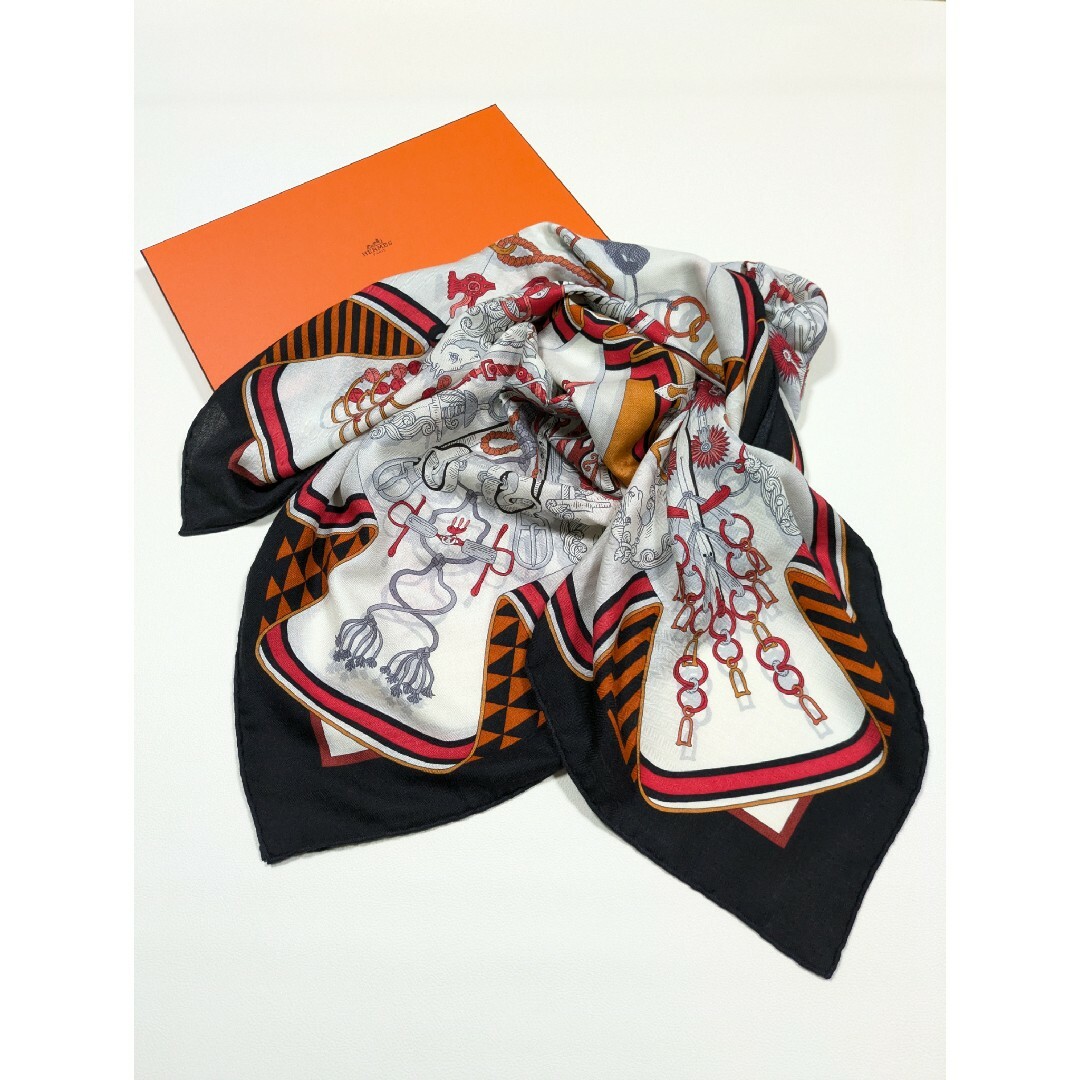 HERMES - HERMES エルメス カシミア シルク ショール 140 馬柄の HERMES - HERMES エルメス カシミア シルク ショール 140 馬柄の