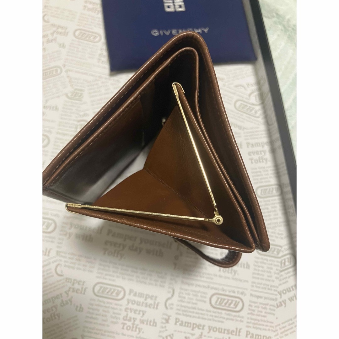 GIVENCHY - ジバンシー 二つ折り財布 がま口の通販 by ウキウキ GIVENCHY - ジバンシー 二つ折り財布 がま口の通販 by ウキウキ