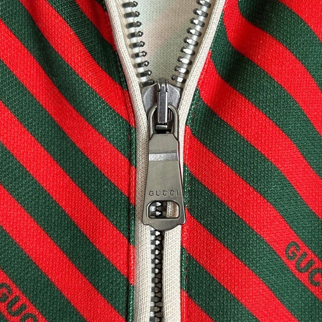 GUCCI - GUCCIグッチ 赤と緑のストライプトラックスーツ GUCCI - GUCCIグッチ 赤と緑のストライプトラックスーツ
