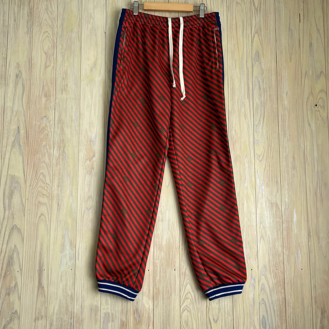 GUCCI - GUCCIグッチ 赤と緑のストライプトラックスーツ GUCCI - GUCCIグッチ 赤と緑のストライプトラックスーツ