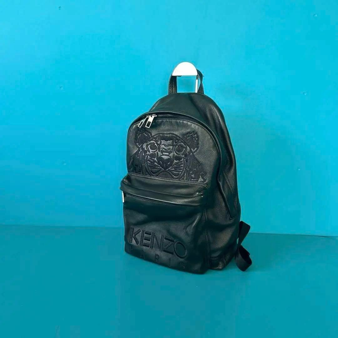 KENZO - KENZO ブラック レザーリュック トラ刺繍 ユニセックス KENZO - KENZO ブラック レザーリュック トラ刺繍 ユニセックス