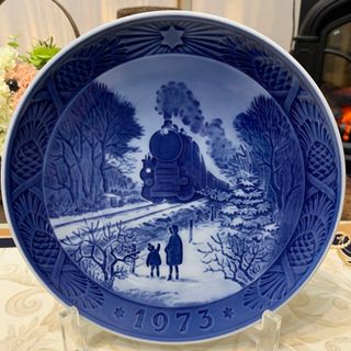 ROYAL COPENHAGEN - ロイヤルコペンハーゲン フラワーエンブレム ROYAL COPENHAGEN - ロイヤルコペンハーゲン フラワーエンブレム