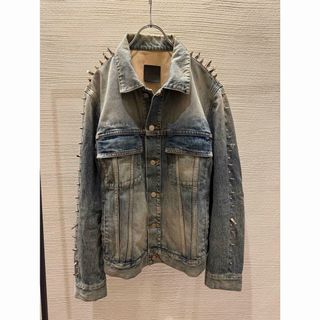 GIVENCHY - 21ss GIVENCHY スタッズ 装飾 デニムジャケット G GIVENCHY - 21ss GIVENCHY スタッズ 装飾 デニムジャケット G
