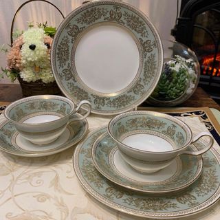 WEDGWOOD - 【未使用美品】ウェッジウッド☆エンボスド WEDGWOOD - 【未使用美品】ウェッジウッド☆エンボスド