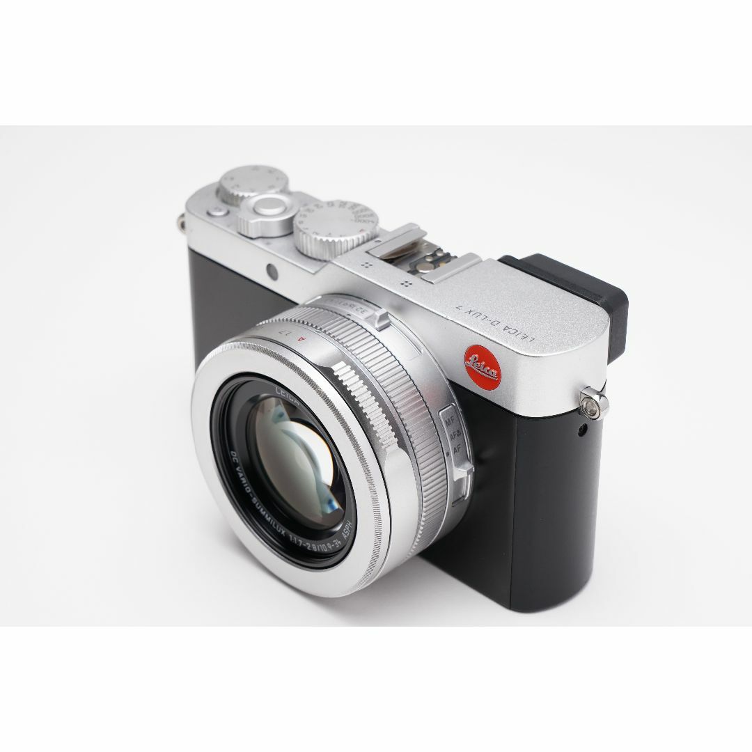 LEICA - 美品 Leica D-LUX7 Silver 1年保証付 シャッター数663回 LEICA - 美品 Leica D-LUX7 Silver 1年保証付 シャッター数663回