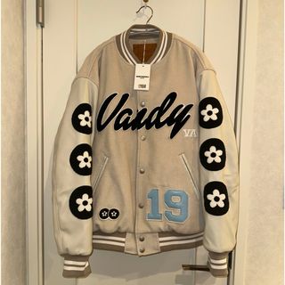 アベイル ニック ワイルド スタジャン Lサイズの通販 by アベイル ニック ワイルド スタジャン Lサイズの通販 by