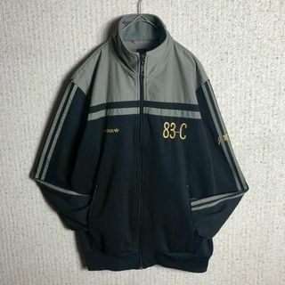 adidas(ジャージ ・ グリーン・カーキ/緑色系)のフリマ adidas(ジャージ ・ グリーン・カーキ/緑色系)のフリマ