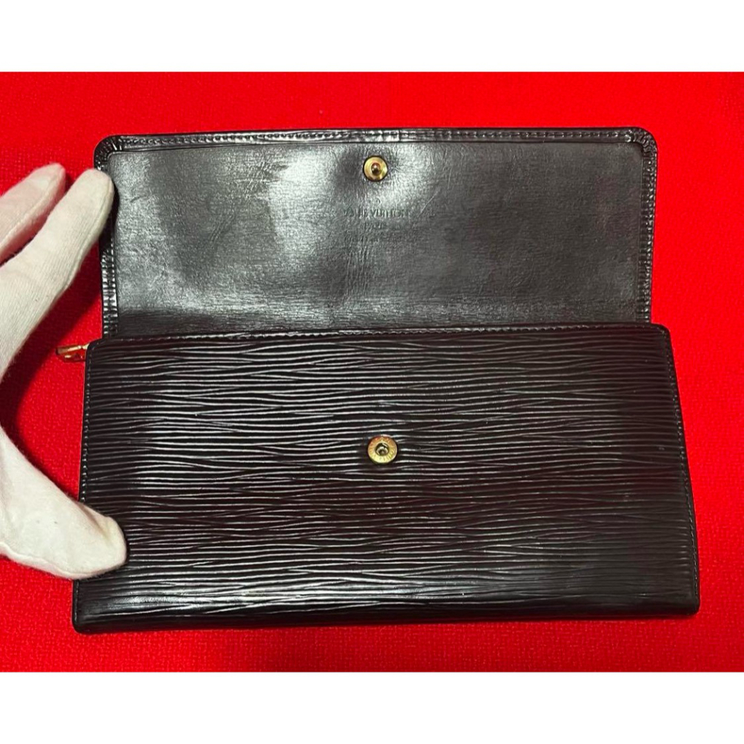 LOUIS VUITTON - 美品.本物】 ルイヴィトン エピ 長財布 黒 LOUIS VUITTON - 美品.本物】 ルイヴィトン エピ 長財布 黒