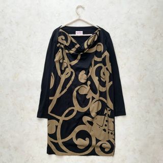 Vivienne Westwood - 【美品 Vivienne westwood 変形カットソー Vivienne Westwood - 【美品 Vivienne westwood 変形カットソー