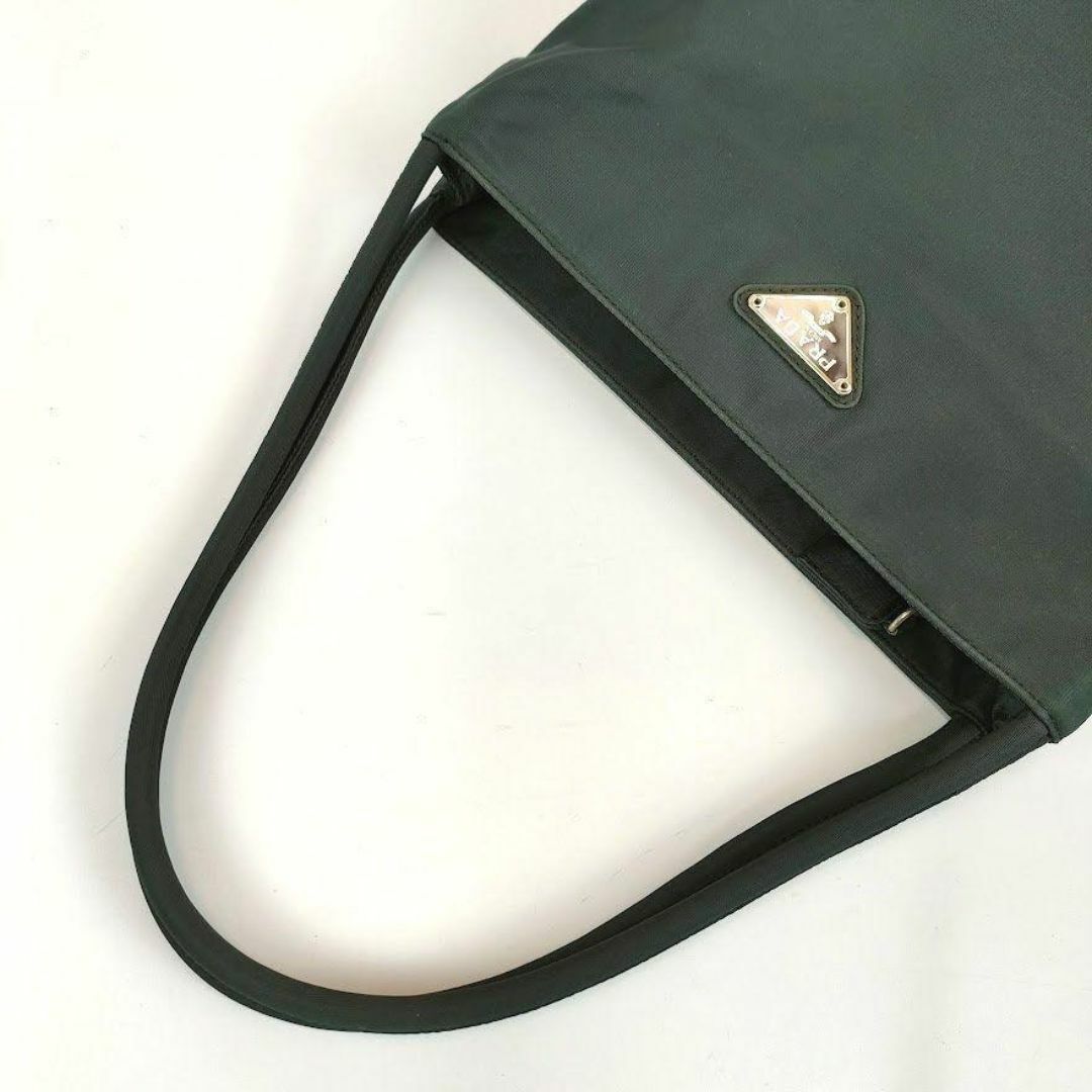 PRADA - 美品 PRADA プラダ トートバッグ ナイロン グリーン 緑 PRADA - 美品 PRADA プラダ トートバッグ ナイロン グリーン 緑