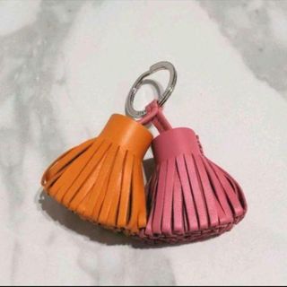 エルメス(HERMES)のエルメス カルメンウノドス ピンク×オレンジ(チャーム)