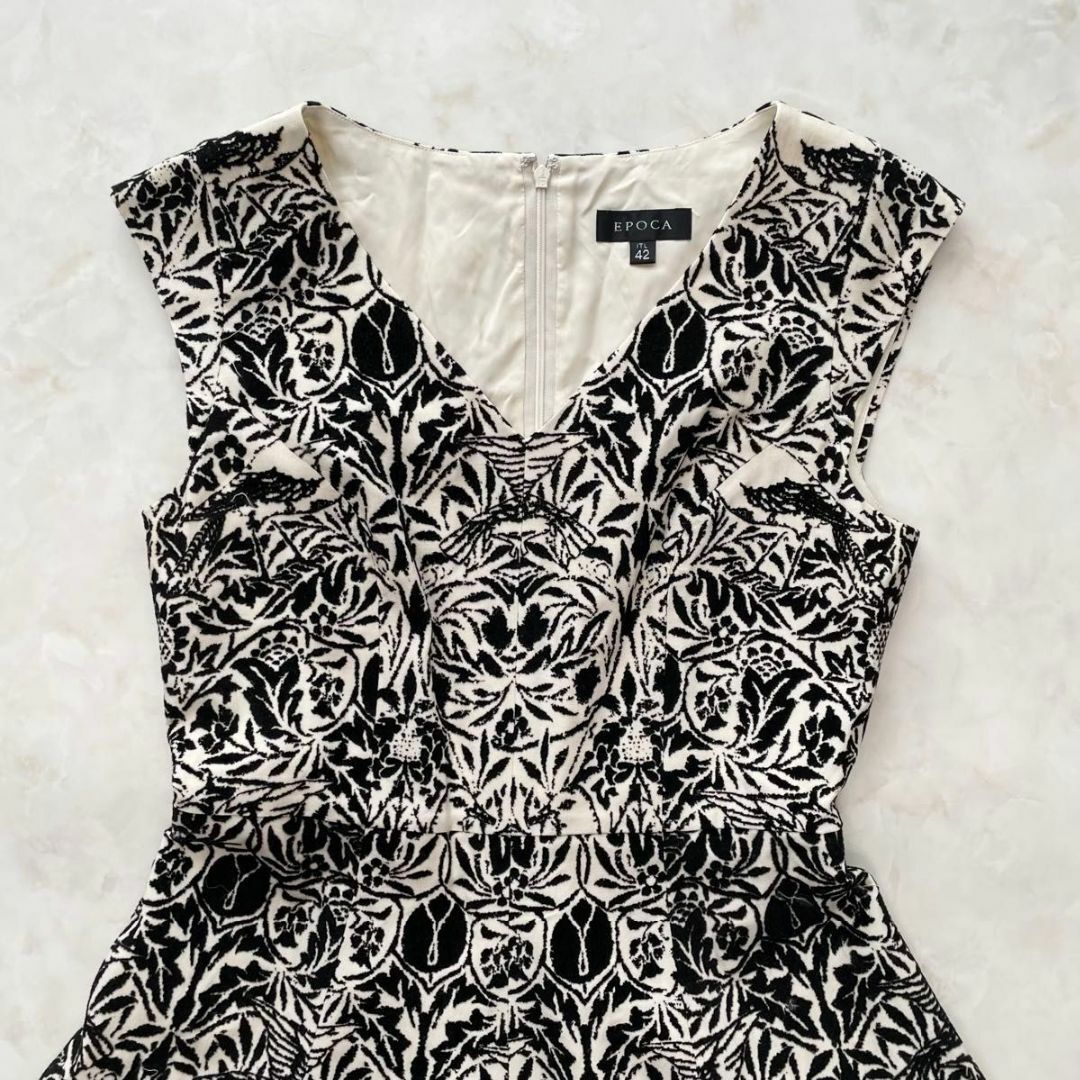 EPOCA - 美品 42 EPOCA シルク混 花柄刺繍ワンピース Aライン EPOCA - 美品 42 EPOCA シルク混 花柄刺繍ワンピース Aライン