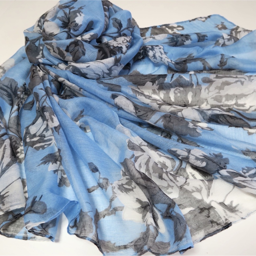 ZARA - 【15】ストール 花柄 ブルー グレー フラワー柄 ZARA - 【15】ストール 花柄 ブルー グレー フラワー柄