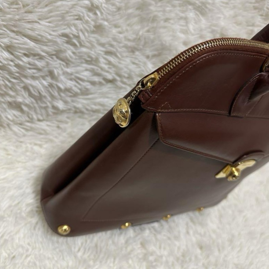 Salvatore Ferragamo - サルヴァトーレ フェラガモ ビジネス Salvatore Ferragamo - サルヴァトーレ フェラガモ ビジネス