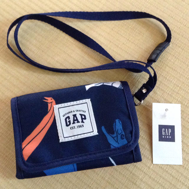 Gap Kids 新品 Gap パスケース 恐竜 ギャップキッズ 財布 定期入れの通販 By Cacao ギャップキッズならラクマ