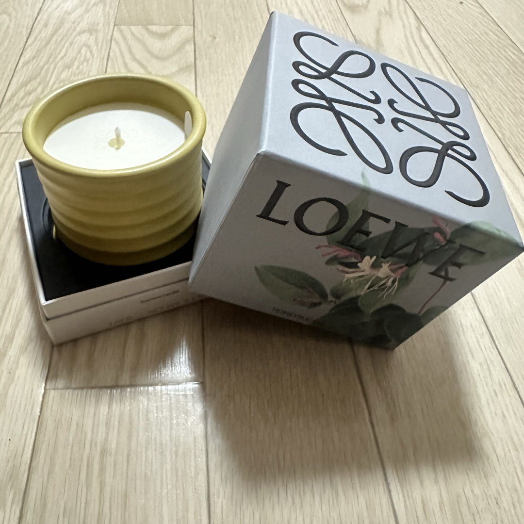 LOEWE - LOEWE キャンドル ハニーサックルの通販 by ちい's shop LOEWE - LOEWE キャンドル ハニーサックルの通販 by ちい's shop