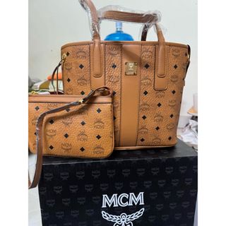 MCM(デニム ・ ショルダーバッグ)のフリマアイテム一覧 MCM(デニム ・ ショルダーバッグ)のフリマアイテム一覧
