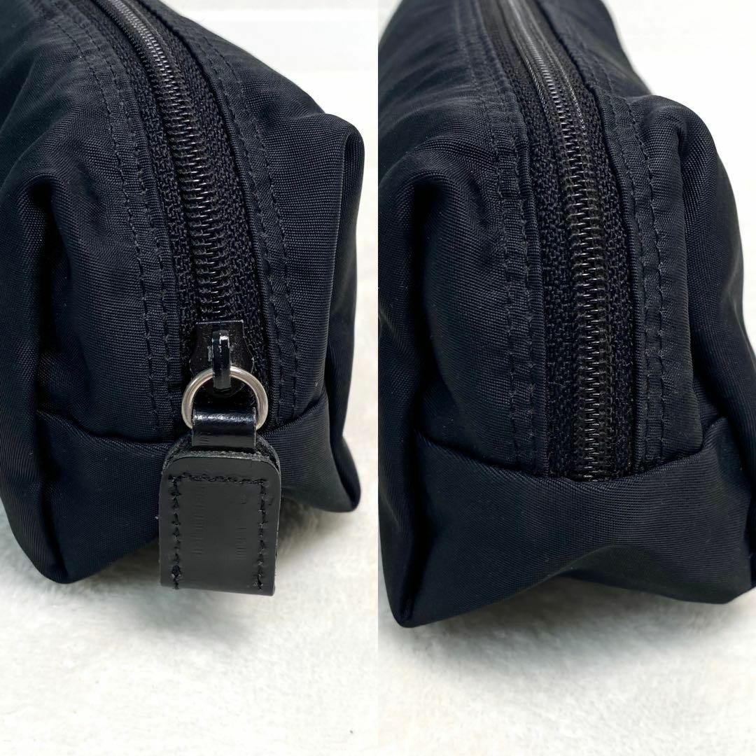 PRADA - 【正規品】PRADA ブラックナイロン 横長 ポーチ 三角 PRADA - 【正規品】PRADA ブラックナイロン 横長 ポーチ 三角