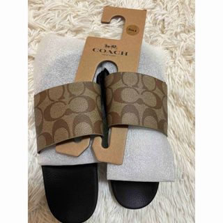 COACH - 新品 COACH コーチ スライド サンダルシグネチャー23.5 COACH - 新品 COACH コーチ スライド サンダルシグネチャー23.5