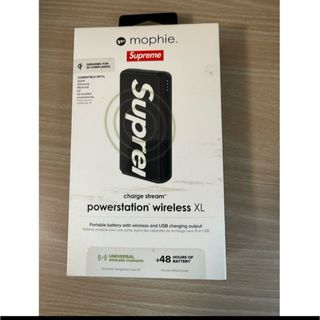 Supreme(バッテリー/充電器)のフリマアイテム一覧 Supreme(バッテリー/充電器)のフリマアイテム一覧