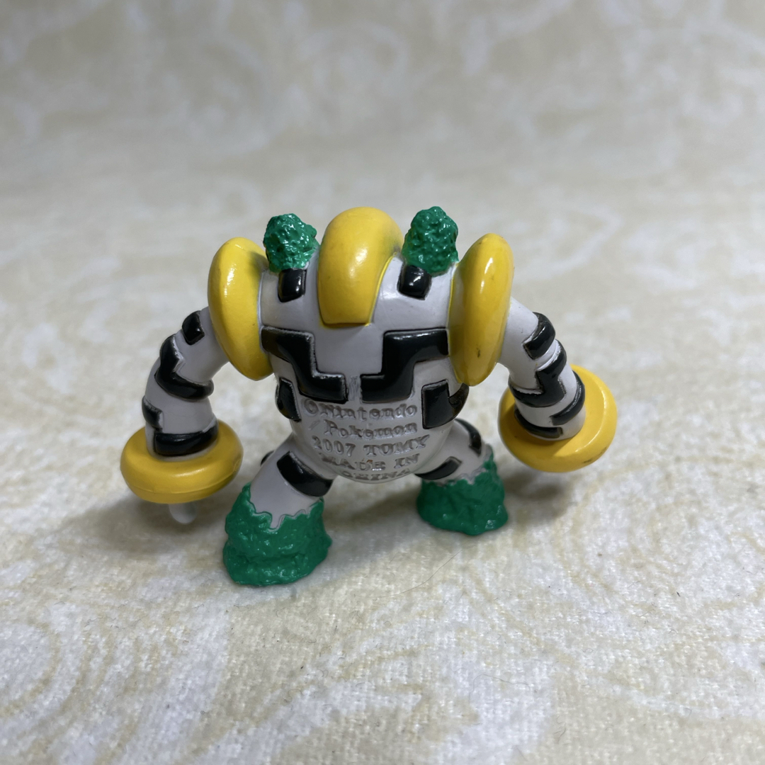 ポケモン フィギュア モンコレ レジギガスの通販 by まねこ's ポケモン フィギュア モンコレ レジギガスの通販 by まねこ's