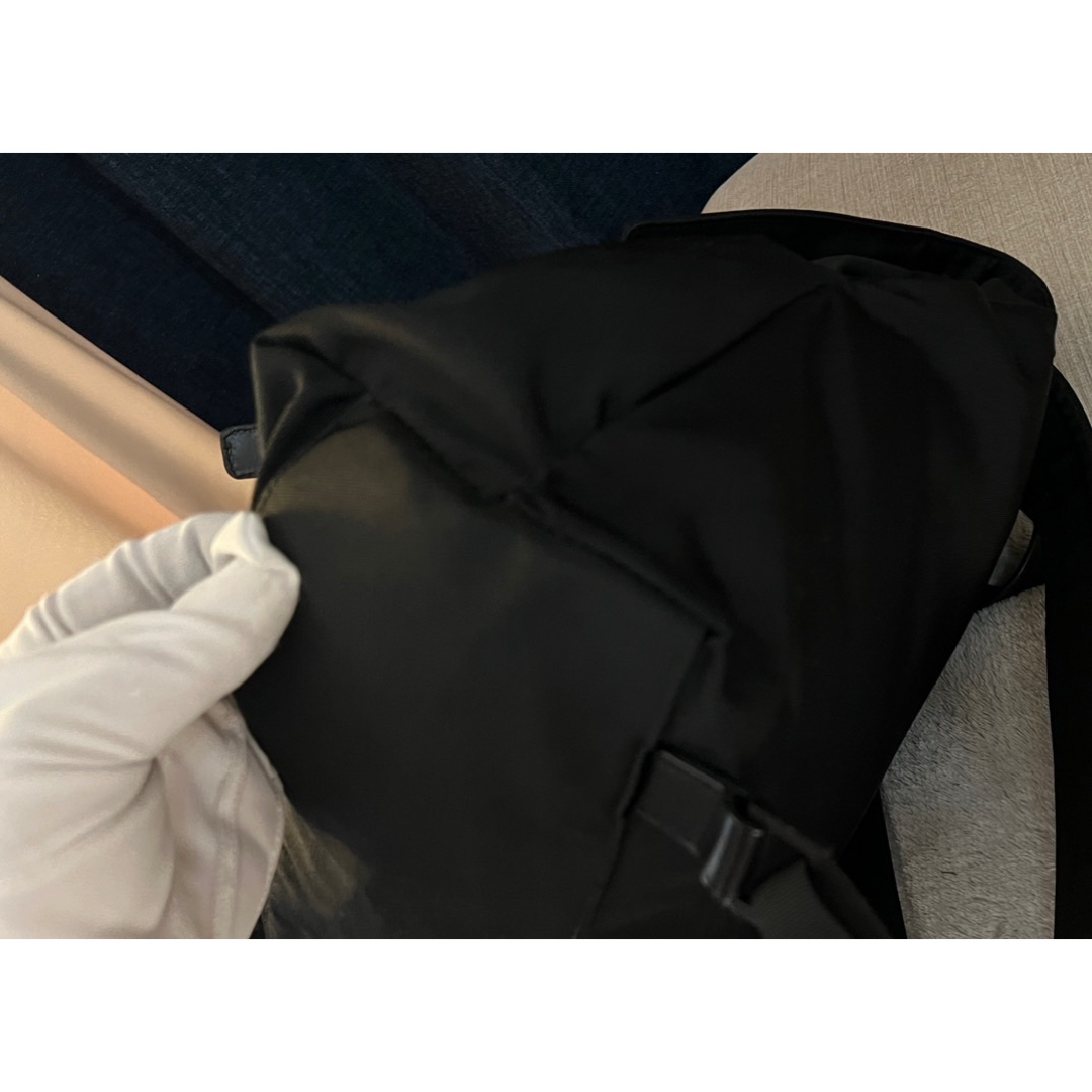 GUCCI - 正規品 グッチ リュックサック 巾着 バッグ レザー GUCCI - 正規品 グッチ リュックサック 巾着 バッグ レザー