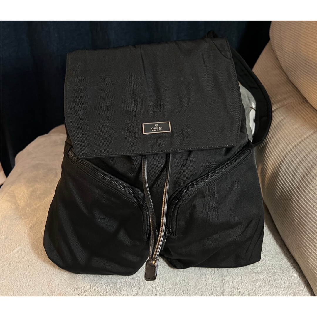GUCCI - 正規品 グッチ リュックサック 巾着 バッグ レザー GUCCI - 正規品 グッチ リュックサック 巾着 バッグ レザー