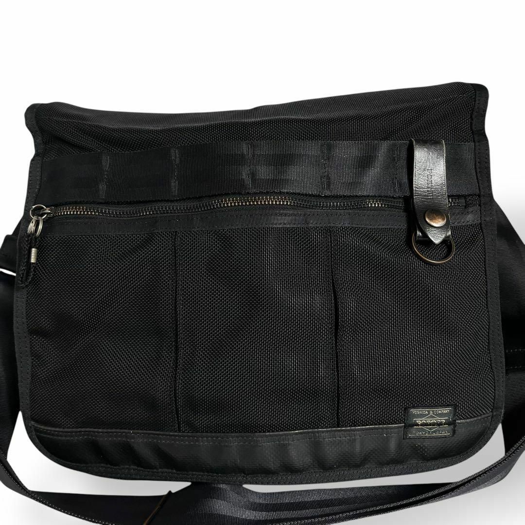 PORTER - 美品 ポーター ショルダーバッグ 斜め掛け 大容量 A4 PORTER - 美品 ポーター ショルダーバッグ 斜め掛け 大容量 A4