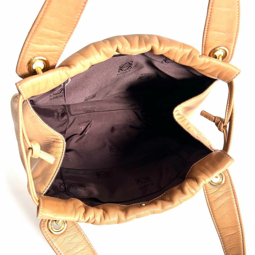 LOEWE - 美品 LOEWE ナッパレザー アナグラム トートバッグ 巾着 LOEWE - 美品 LOEWE ナッパレザー アナグラム トートバッグ 巾着