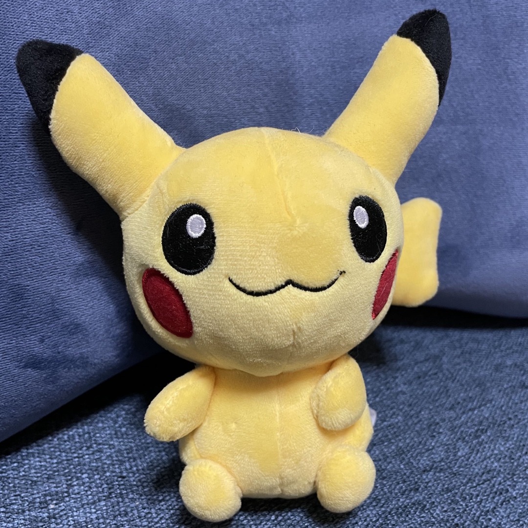 ポケモン - ポケモンドールズ ピカチュウ ぬいぐるみの通販 by ポケモン - ポケモンドールズ ピカチュウ ぬいぐるみの通販 by