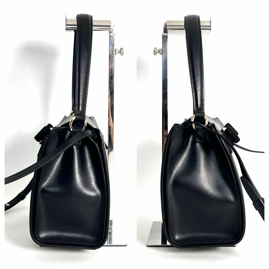 Salvatore Ferragamo - 新品 フェラガモ ショルダーバッグ Salvatore Ferragamo - 新品 フェラガモ ショルダーバッグ