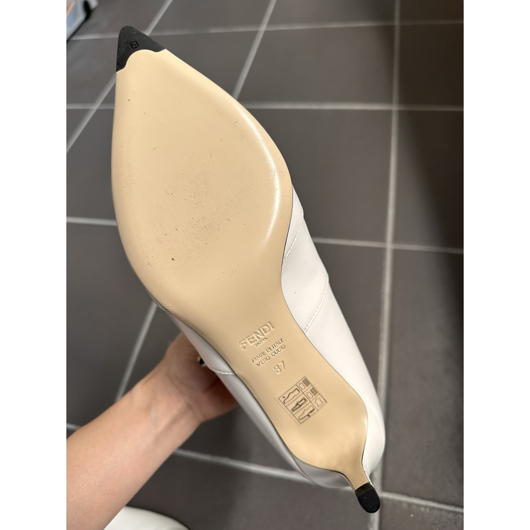 FENDI - FENDI ホワイトソックスブーツの通販 by moyu FENDI - FENDI ホワイトソックスブーツの通販 by moyu