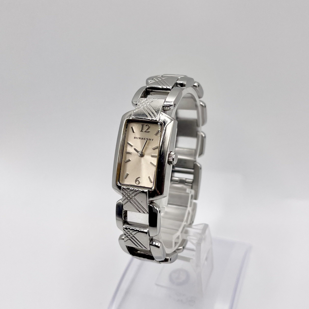 BURBERRY - BURBERRY バーバリー BU4212 アイボリー文字盤QZ BURBERRY - BURBERRY バーバリー BU4212 アイボリー文字盤QZ