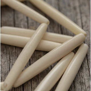 ＊Buffalo bone beads(各種パーツ)