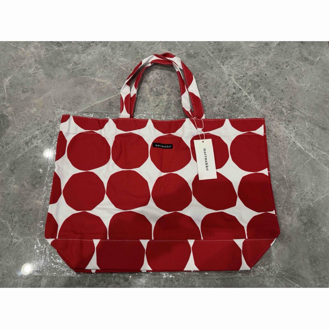 marimekko - マリメッコ トートバッグ 新品 赤 レッド ドットの marimekko - マリメッコ トートバッグ 新品 赤 レッド ドットの