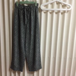 ロキエ(Lochie)のvintage  花柄パンツ(カジュアルパンツ)