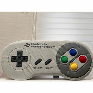 ニンテンドーミュージアム ○コントローラークッション ニンテンドーミュージアム ○コントローラークッション