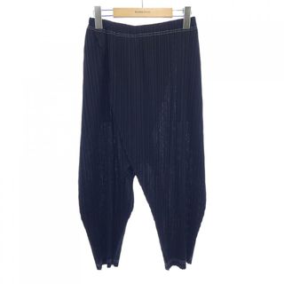 PLEATS PLEASE ISSEY MIYAKE(パンツ ・ ブラック/黒色系)の PLEATS PLEASE ISSEY MIYAKE(パンツ ・ ブラック/黒色系)の