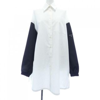PRADA(シャツ/ブラウス(長袖/七分))のフリマアイテム一覧 PRADA(シャツ/ブラウス(長袖/七分))のフリマアイテム一覧
