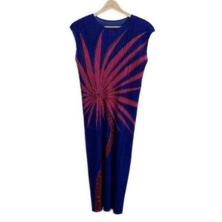 PLEATS PLEASE ISSEY MIYAKE(ワンピース ・ ブルー・ネイビー PLEATS PLEASE ISSEY MIYAKE(ワンピース ・ ブルー・ネイビー