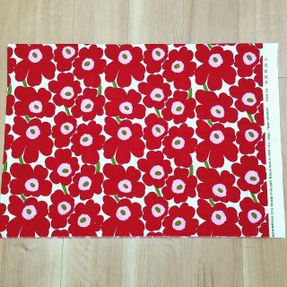 マリメッコ(marimekko)の【マリメッ子様専用】70x50 ミニウニッコ マリメッコ(生地/糸)