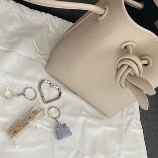 VASIC(ショルダーバッグ)のフリマアイテム一覧 VASIC(ショルダーバッグ)のフリマアイテム一覧