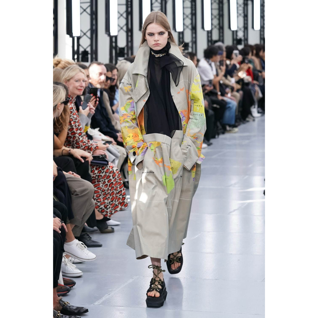 sacai - sacai コレクション 高橋らら お色違い トレンチコート sacai - sacai コレクション 高橋らら お色違い トレンチコート