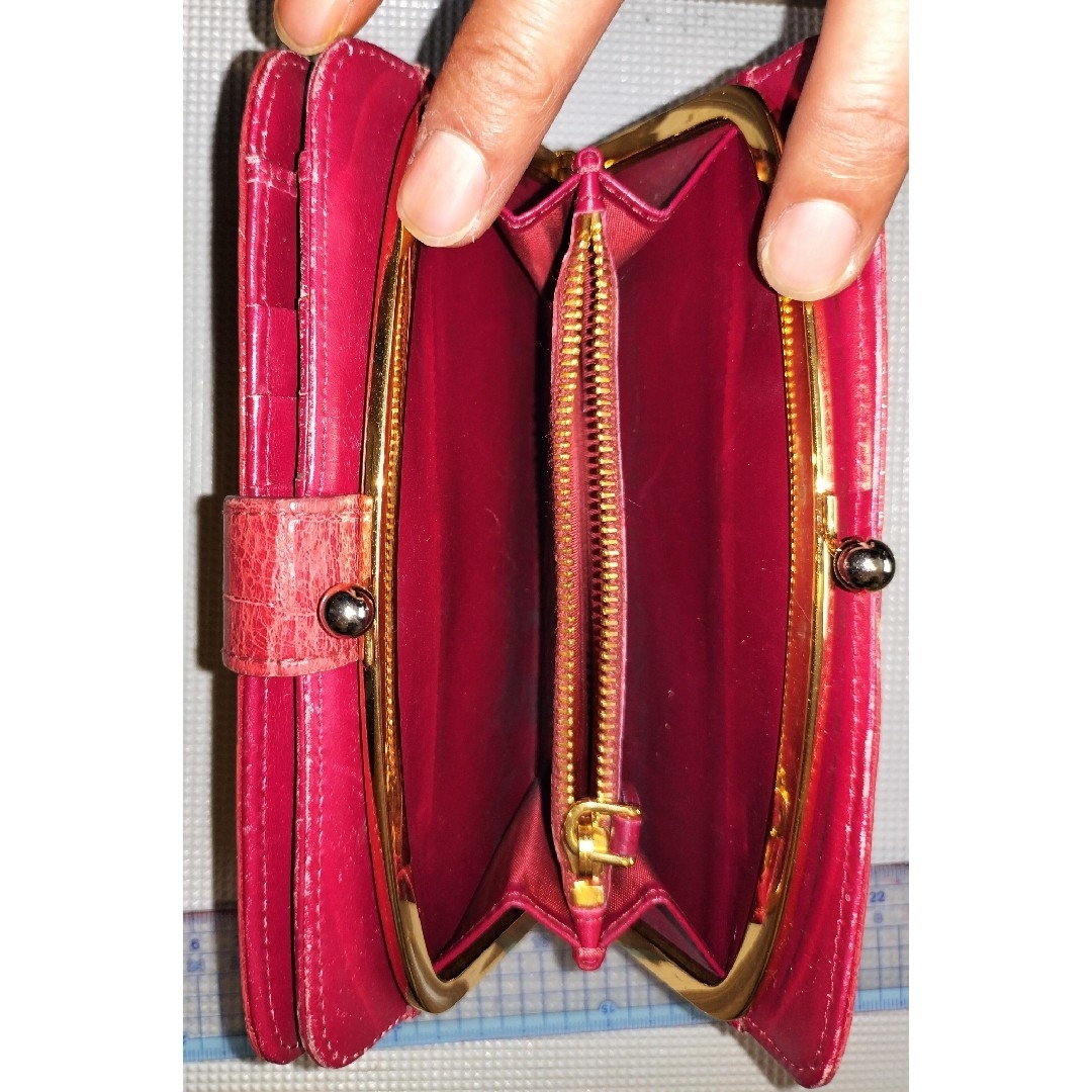 MIU MIU - miu miu ミュウミュウ がま口 コンパクト財布 人気 型 MIU MIU - miu miu ミュウミュウ がま口 コンパクト財布 人気 型