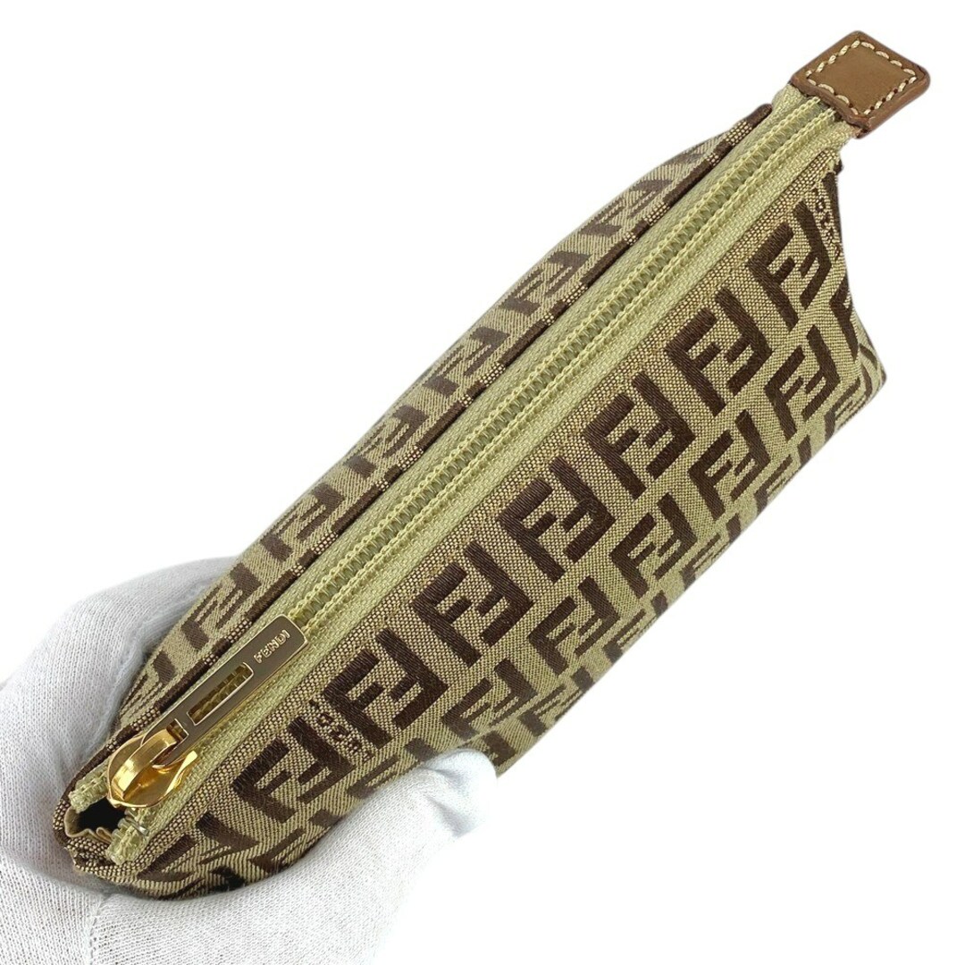 FENDI - □未使用□ フェンディ ポーチ 化粧ポーチ 小物入れ FENDI - □未使用□ フェンディ ポーチ 化粧ポーチ 小物入れ